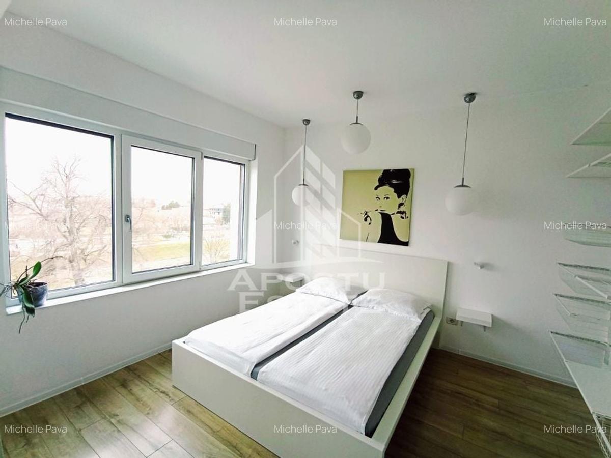 Apartament cu 3 camere, tip penthouse, loc de parcare, zona Crisan - 6