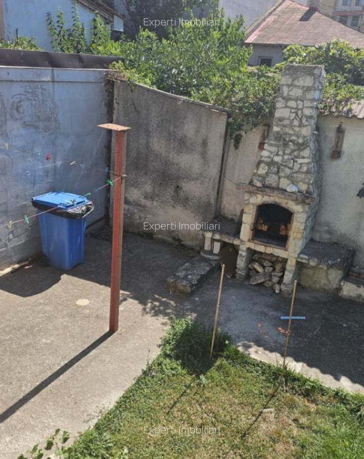 Casa de vanzare - zona Trocadero - 8