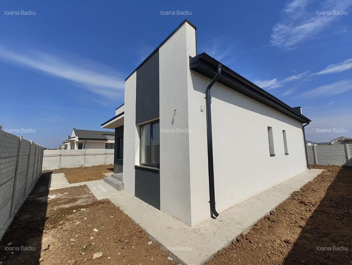 Casă individuala – 82 mp utili + terasă 13 mp - Teren- 380 mp - 4