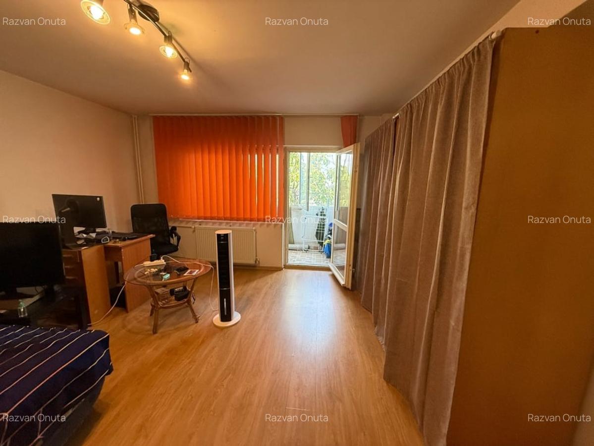 Garsoniera de vanzare - Str. Sublocotenent Popa (zona Calea Rahovei) - 1