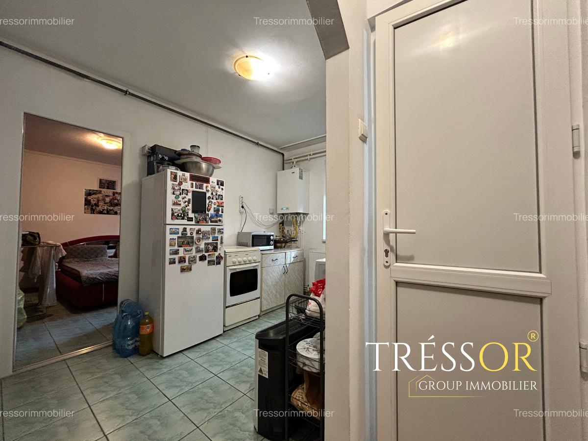 Garsonieră Tomis Nord, Piața Tic Tac, parter, 28 mp, centrală proprie - 18