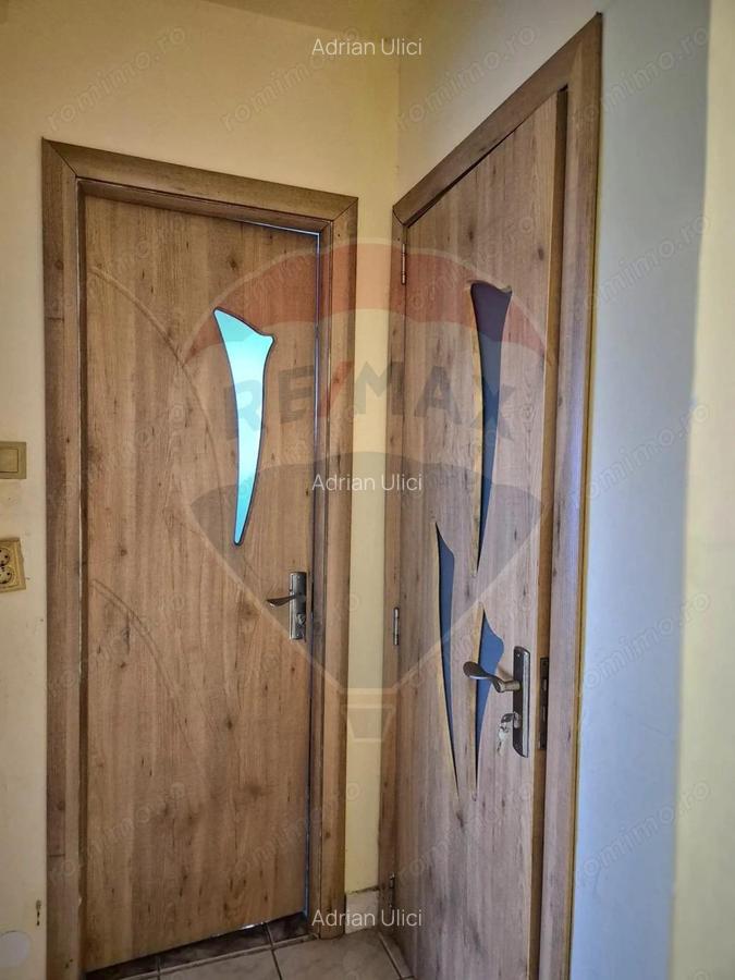 Apartament cu 4 camere de vanzare in zona Central - 4