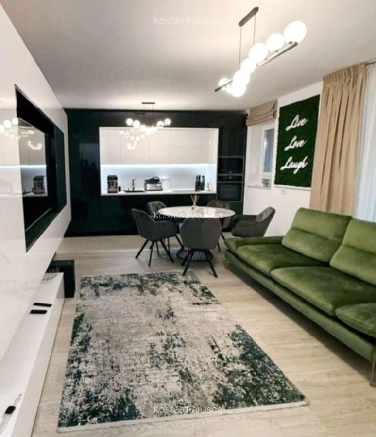 Apartament cu 2 camere decomandat în Tractorul - 2