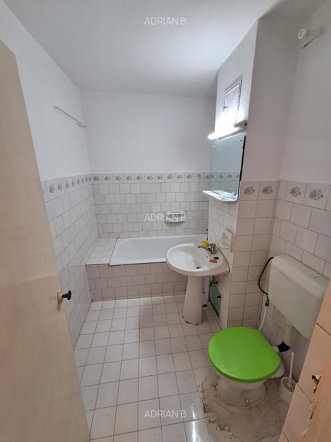 Apartament cu 2 camere decomandat în Lipovei - 12