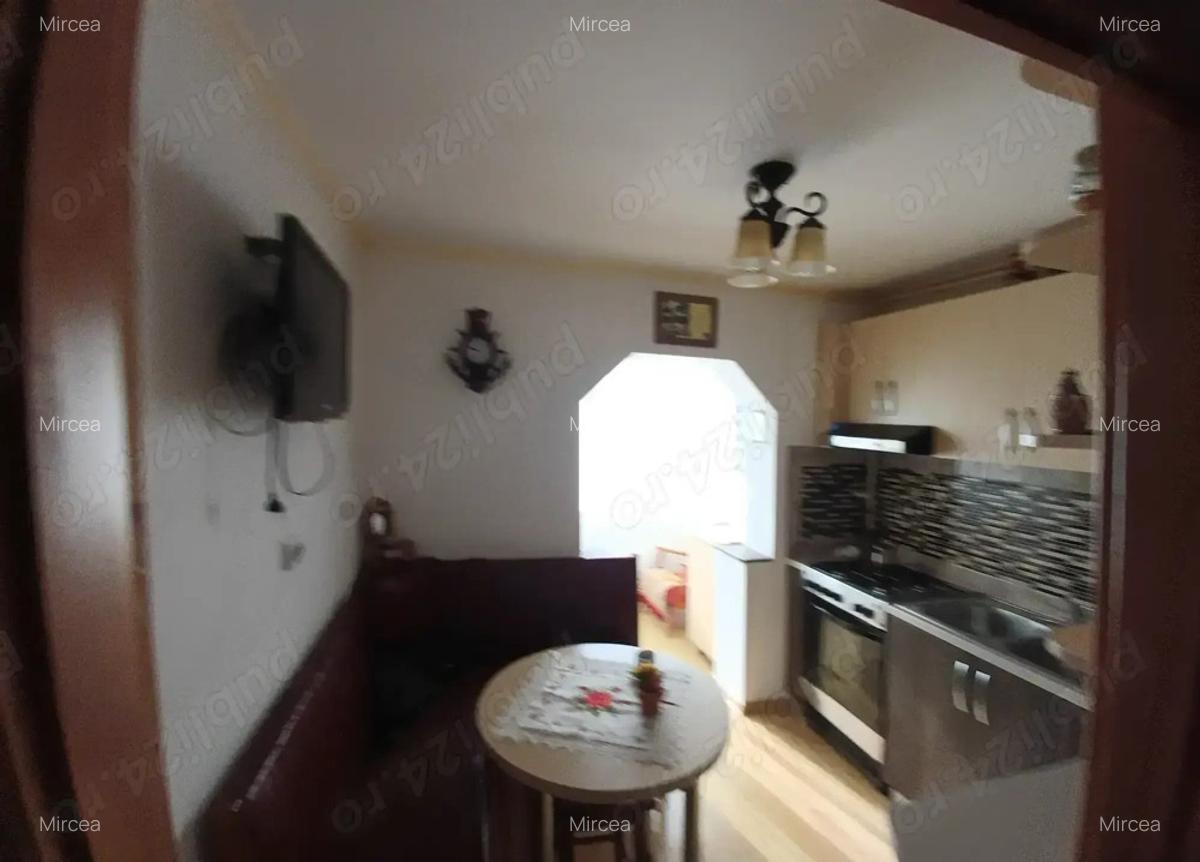 De vanzare apartament cu 3 camere, situat in municipiul Campulung Muscel - 8 De vanzare apartament cu 3 camere, situat in municipiul Campulung Muscel - 8