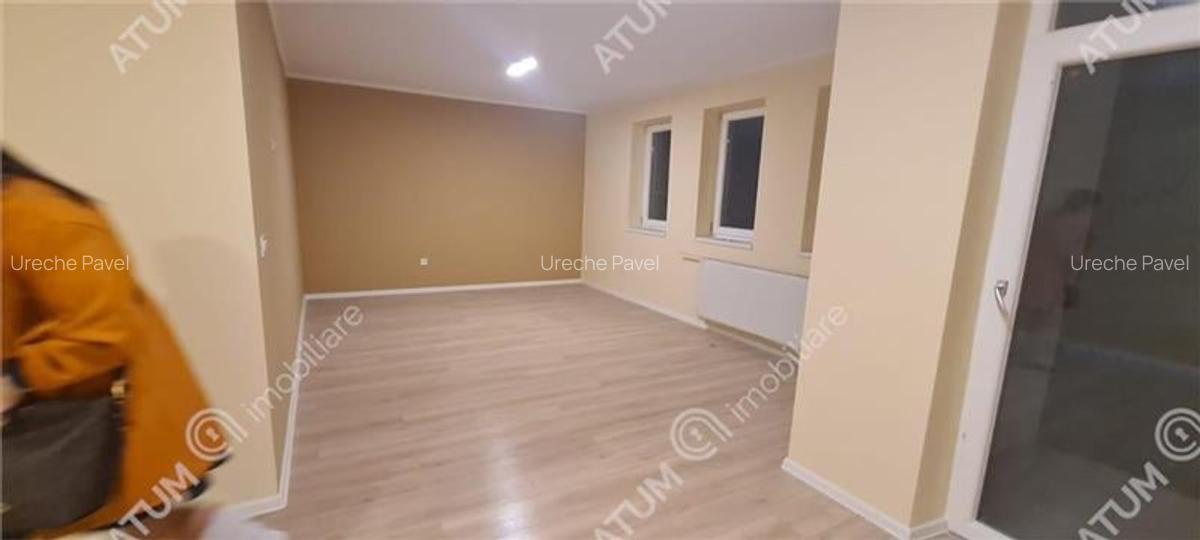 Spatiu comercial de 2 camere cu 2 bai 3 locuri de parcare zona Lazaret - 2
