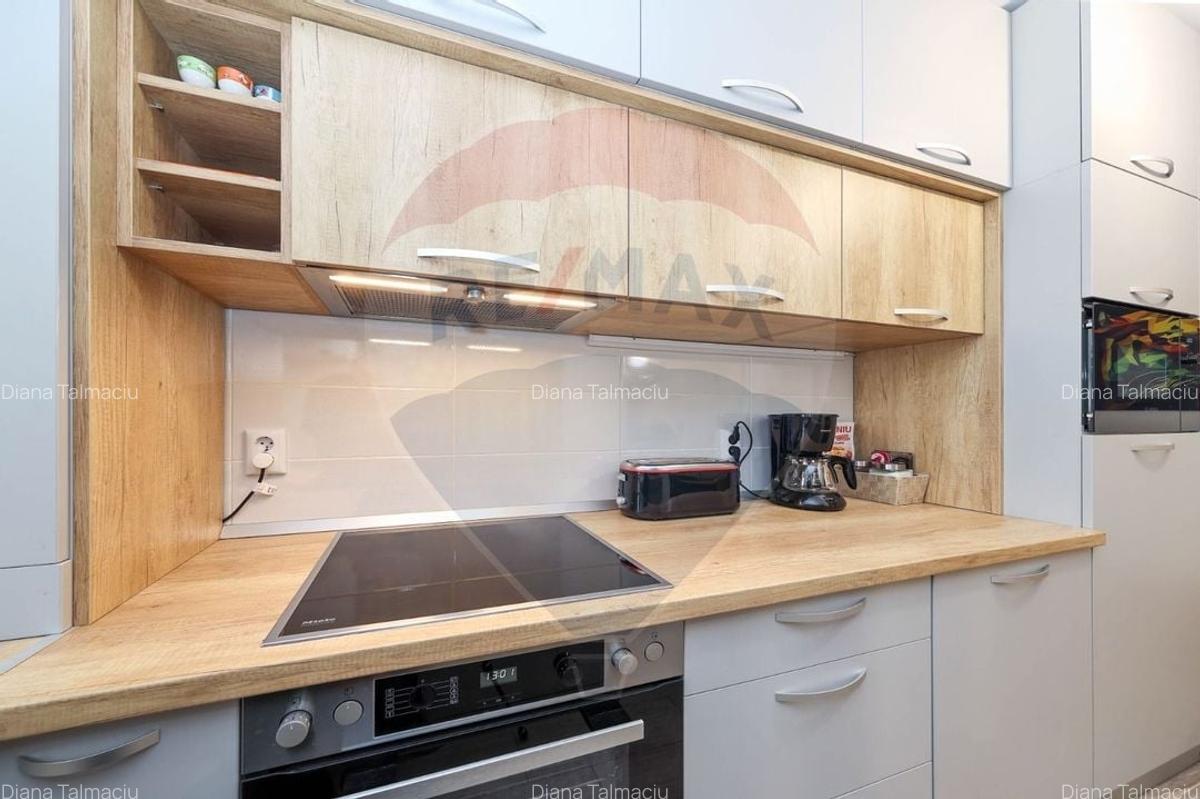 Apartament cu 3 camere decomandat, mobilat în Tractorul - 14