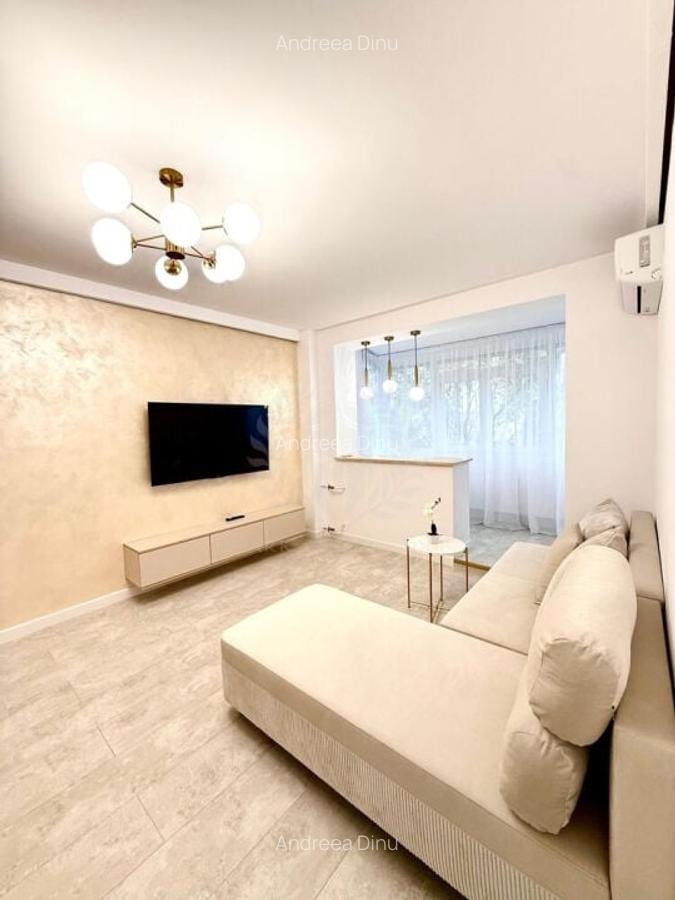 //2 CAMERE// DEMOCRATIEI// PRIMA INCHIRIERE// - 2