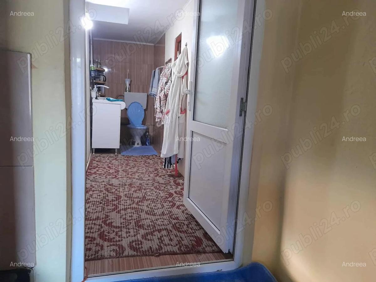 Casa de Vanzare Locuibila - 7