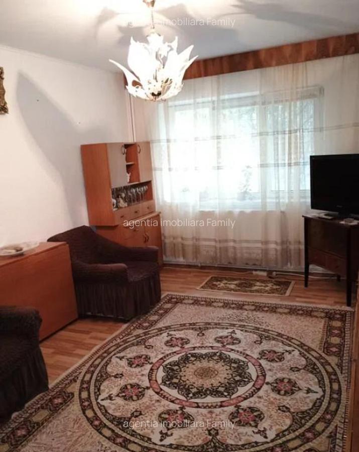Apartament cu 3 Camere Decomandate - Etaj 1 - Zona George Enescu - 3