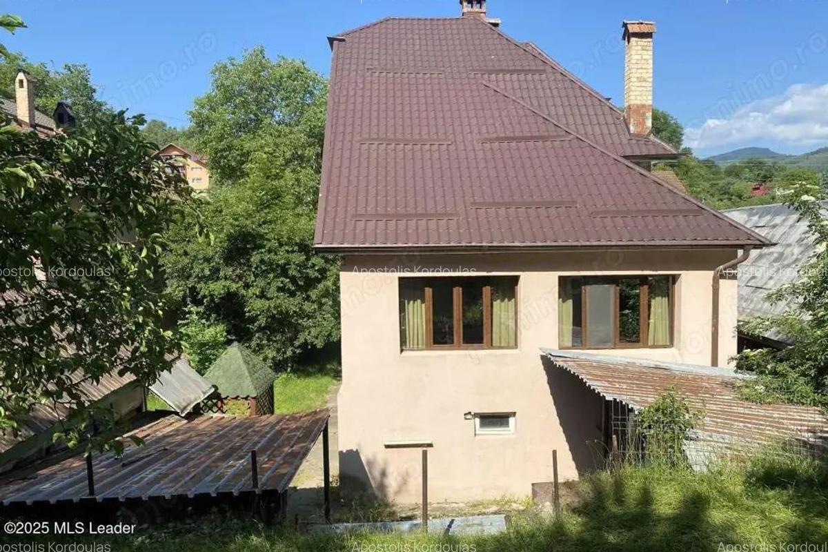 Bran - Casa pe strada Valea Portii. 223 mp, 4 dormitoare - 7