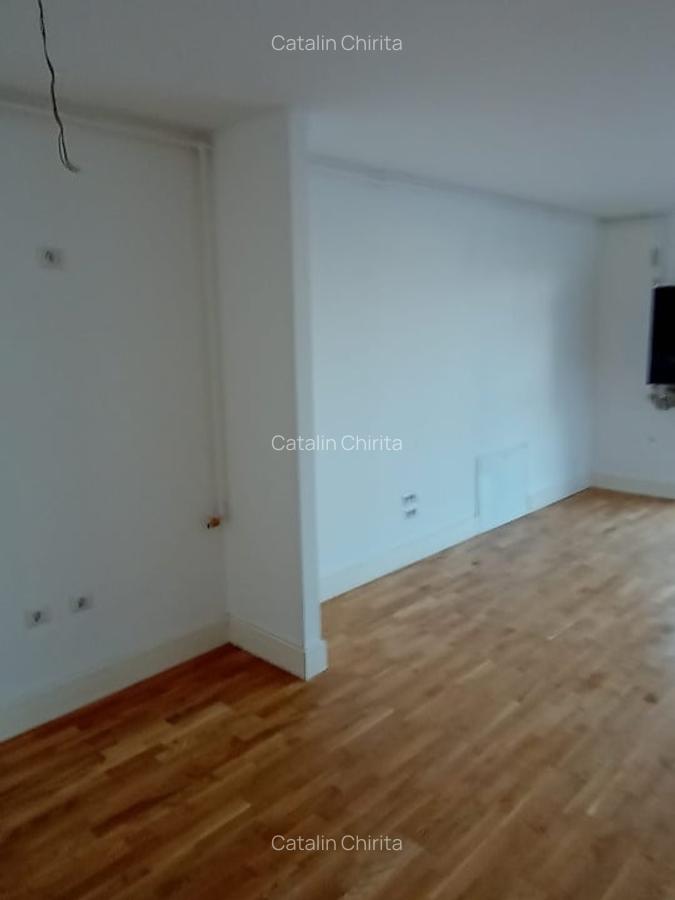 Vând apartament cu terasa - 14