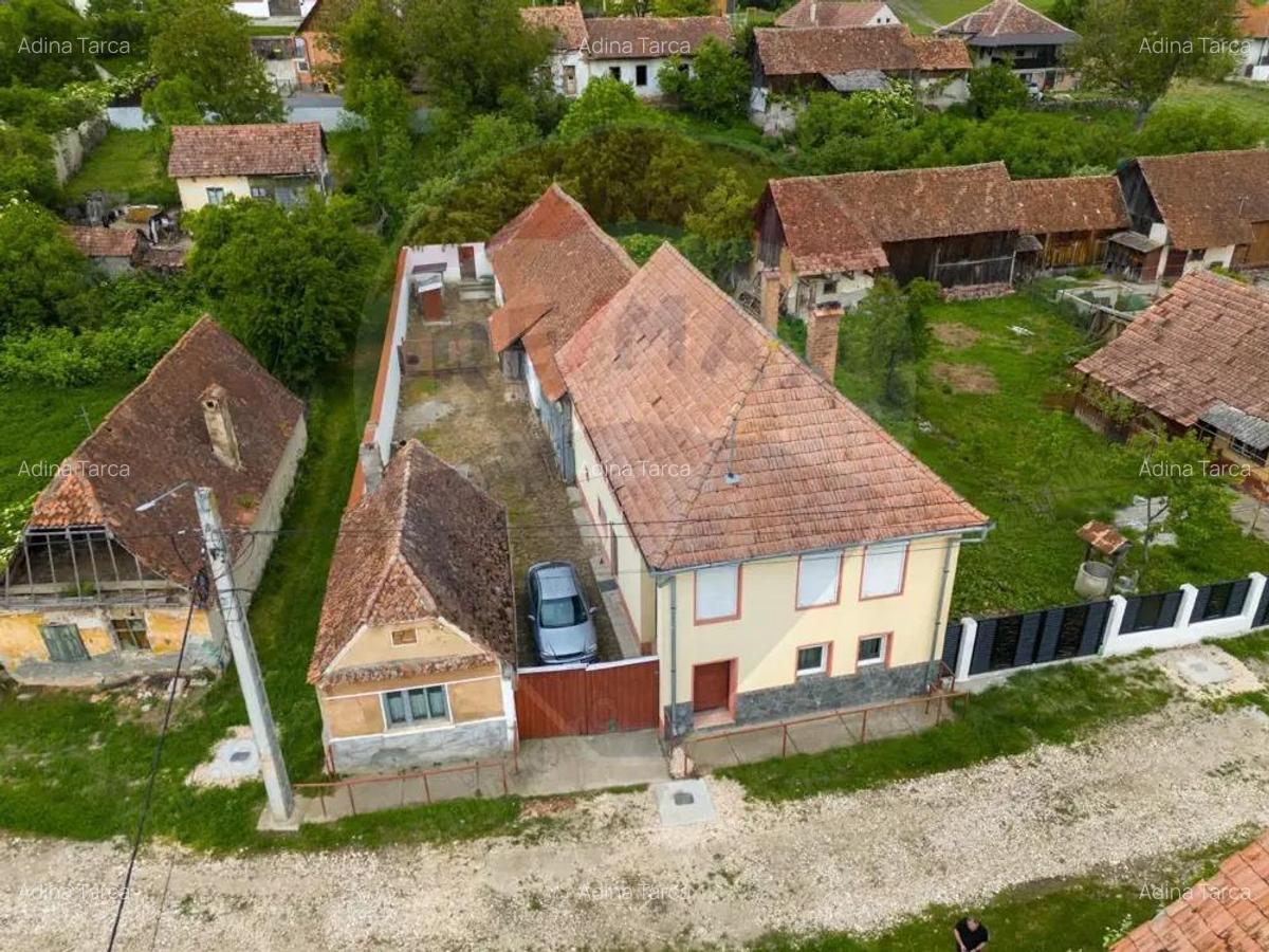 Casa spatioasa cu anexe si gradina in localitatea Ungra/Brasov - 20