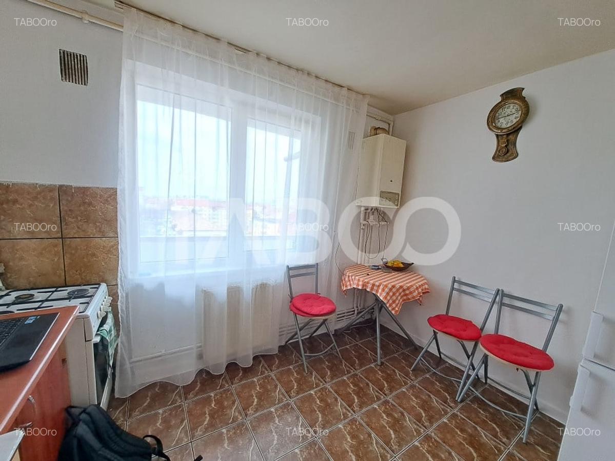 Apartament 2 camere pivnita balcon vedere la Bulevardul Mihai Viteazul - 6