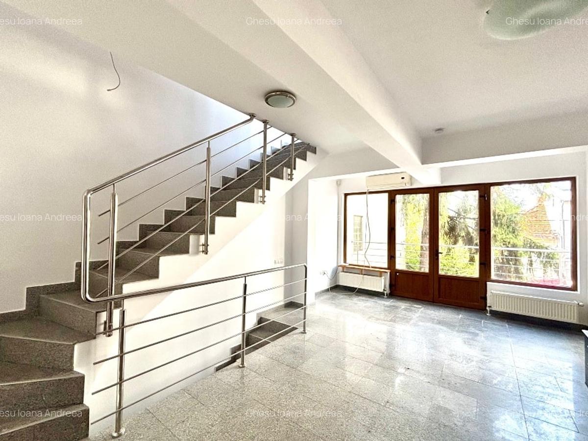 Casă pentru sediu firmă – 205 mp, Sector 4, panouri solare și loc parcare - 6