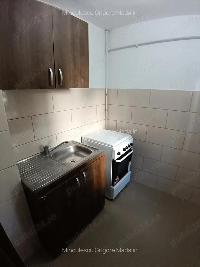 Persoana fizica vand apartament micro 14 - 5