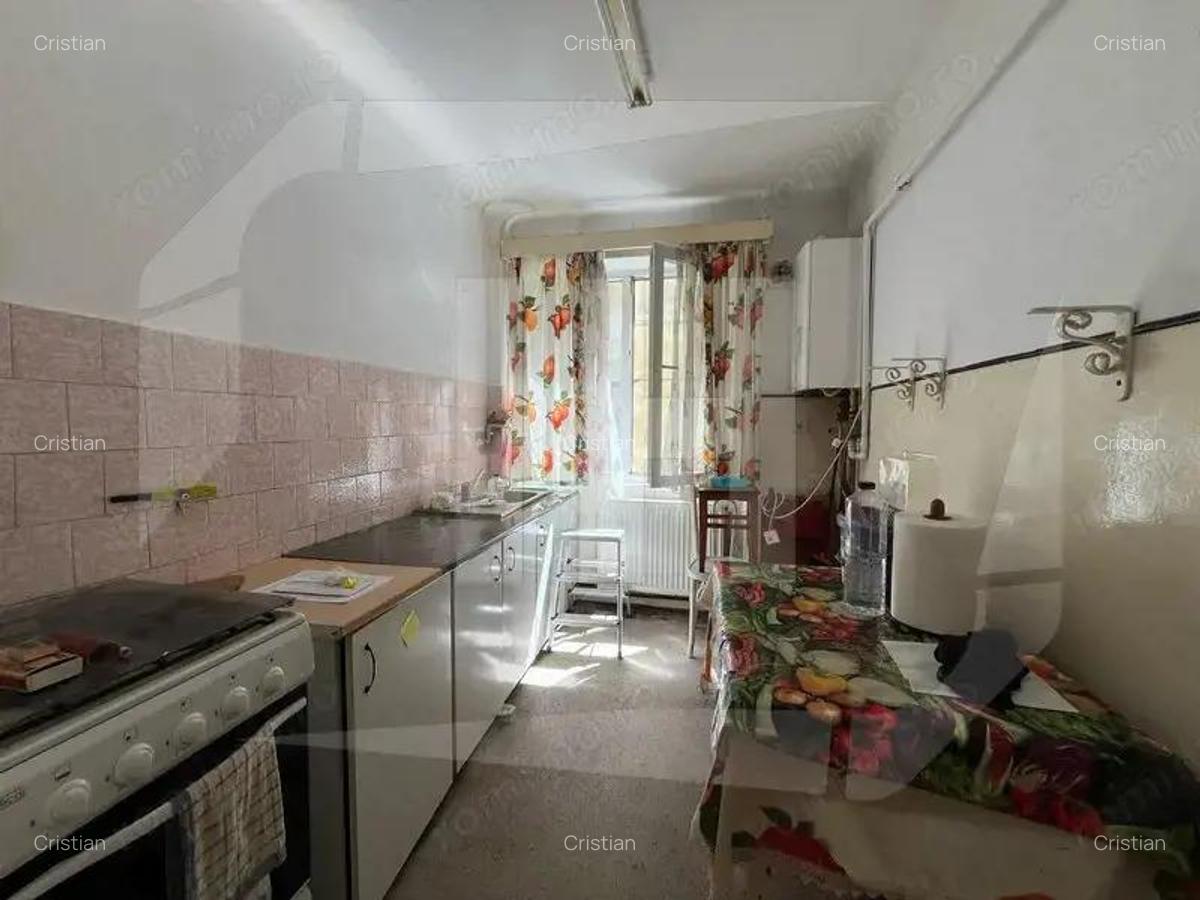 Apartament 2 camere in zona centrala - 3