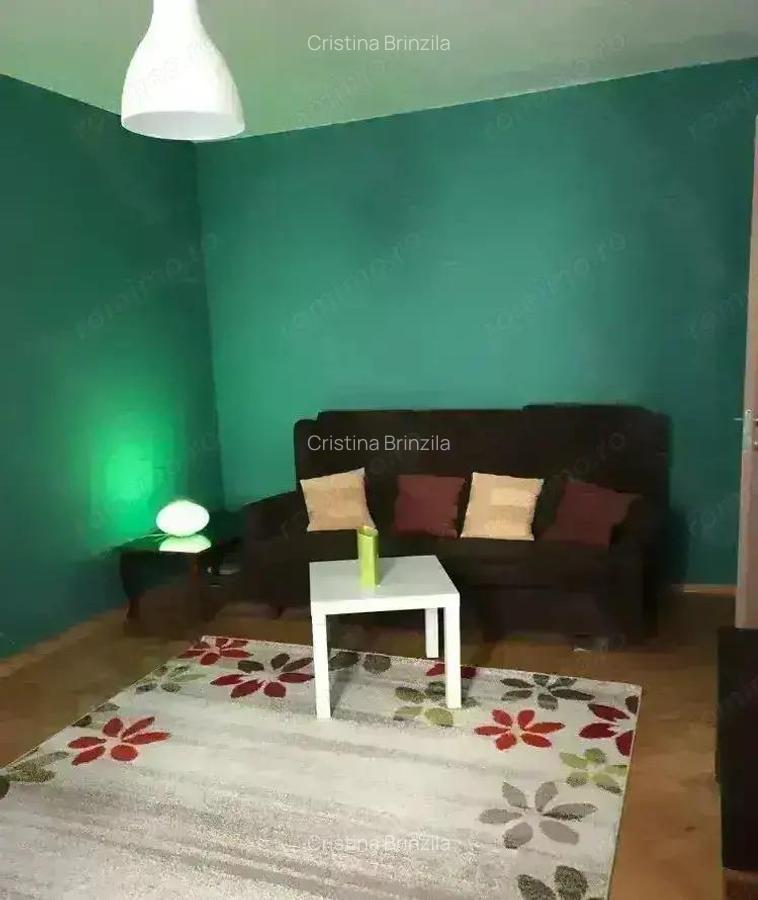 De Vanzare Apartament 2 camere Domenii sect 1 - 2