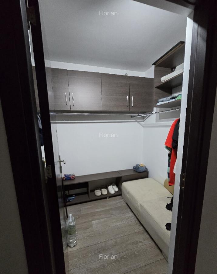 Vand apartament 2 Camere 9 Mai - 4