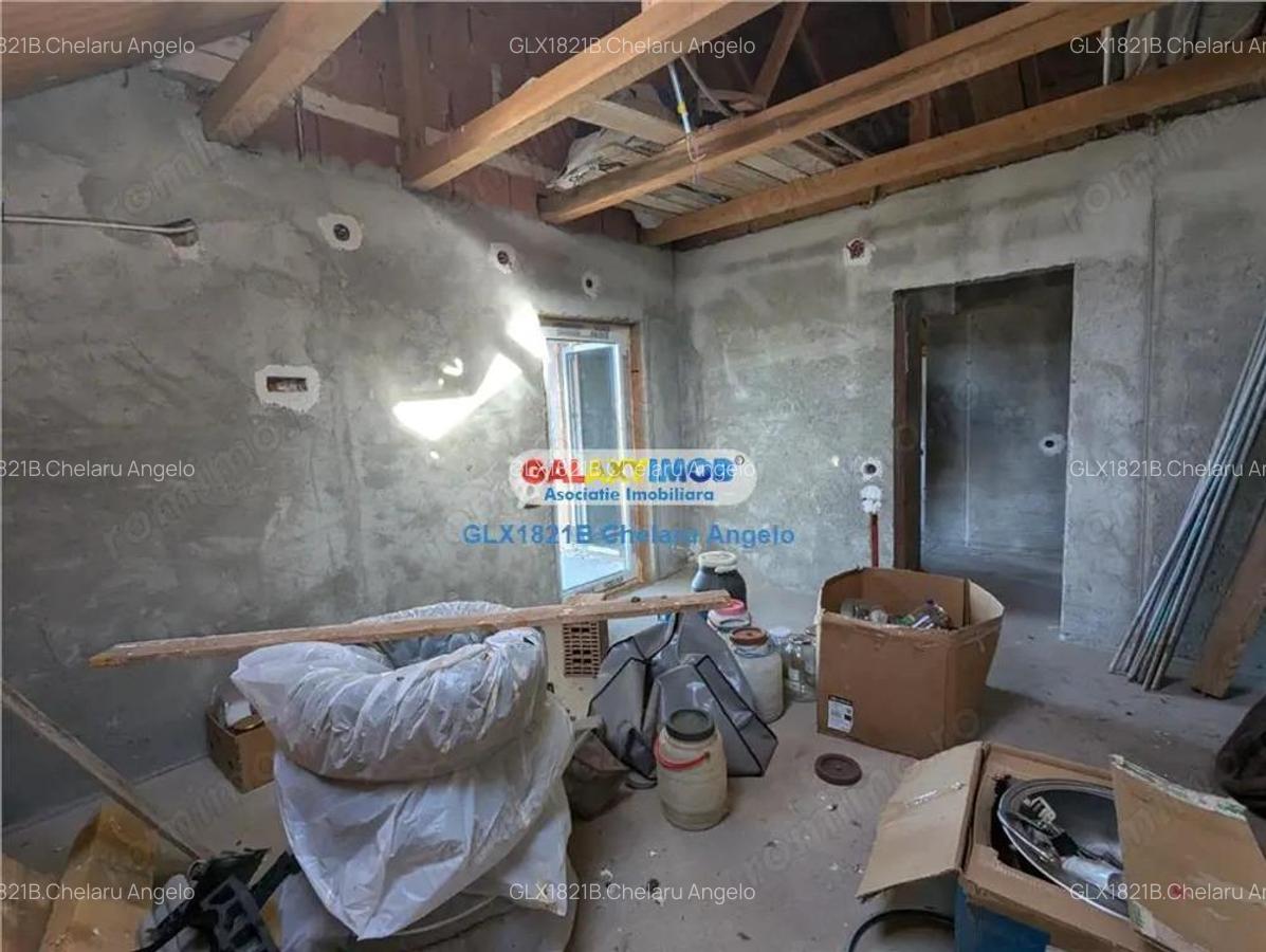 Adunatii Copaceni vila P+1 ,5 camere,suprafata 165 mp, teren 1300 mp - 17