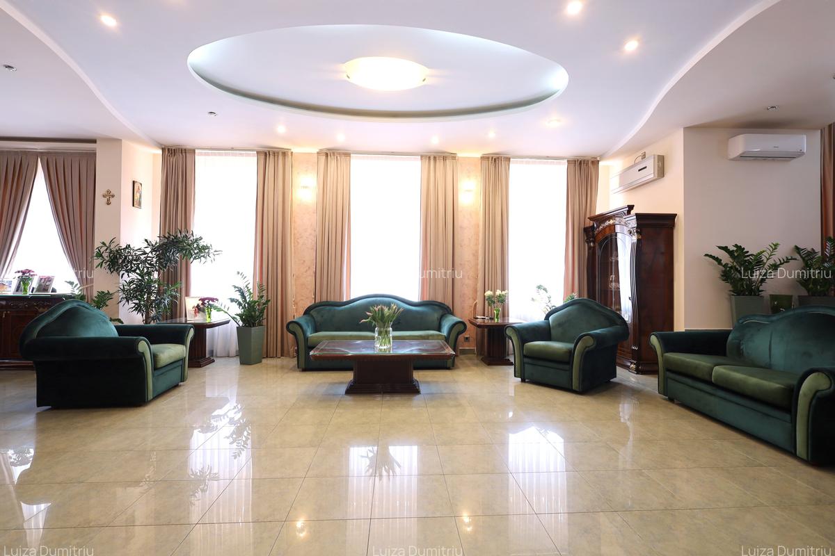 Parcul Carol, vilă impresionantă 700 mp și teren de 720 mp, Metrou 8 minute - 4