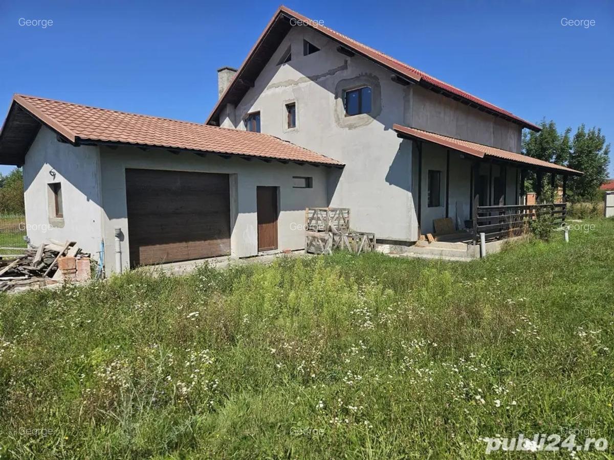 Vila cu etaj, mansarda si teren 1000mp - 1