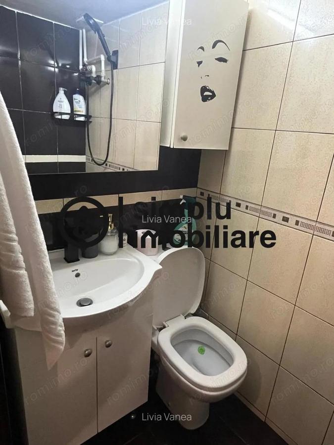 Camera de camin transformata in garsoniera! - 2