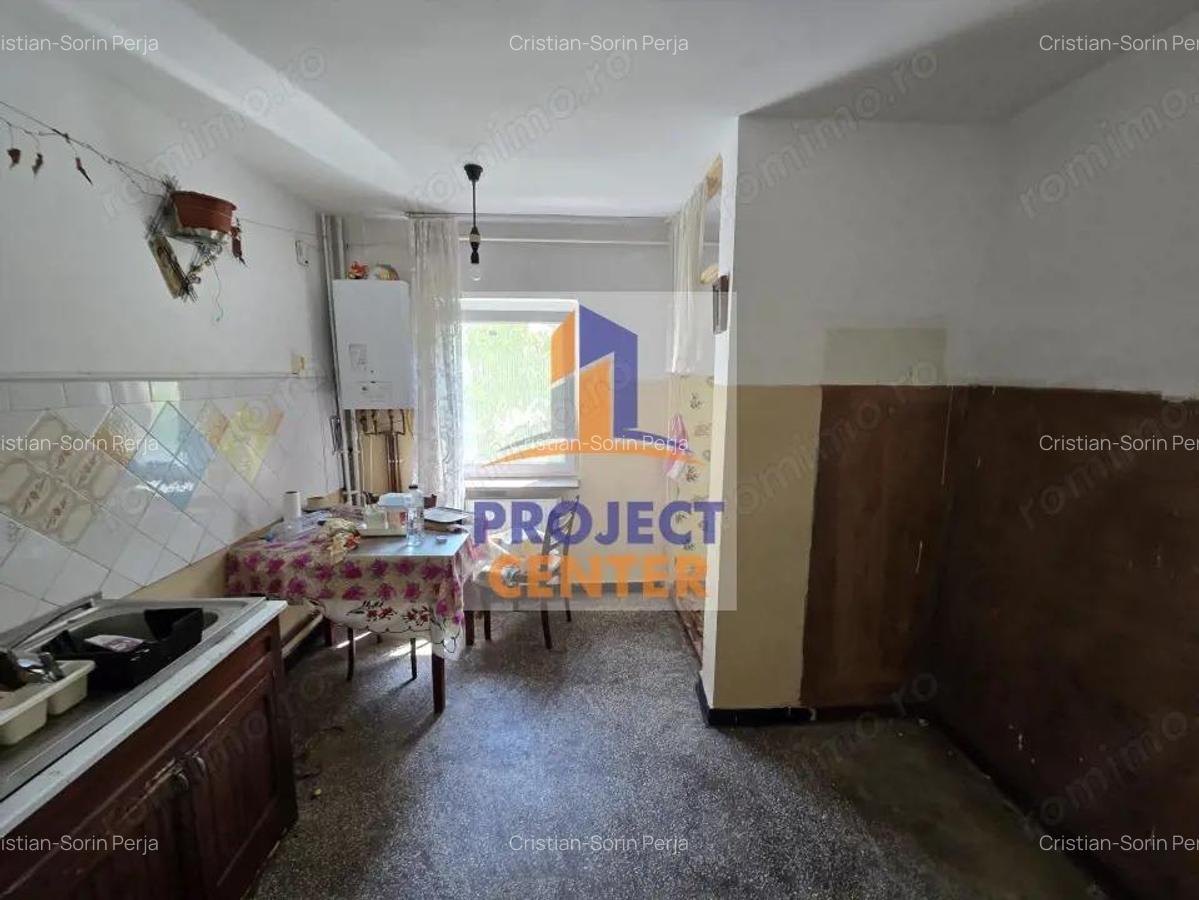 Apartament 3 camere Prundu - etaj 2, decomandat - 5