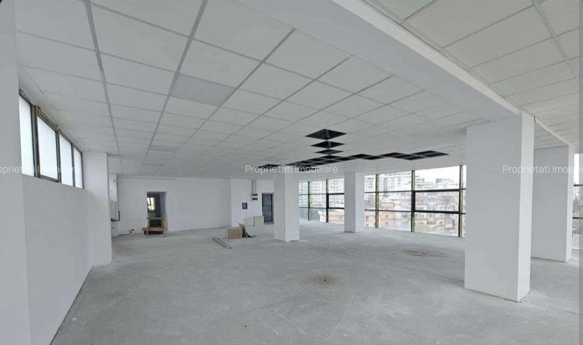 SPATIU COMERCIAL 200 MP CENTRAL, PRETABIL SERVICII MEDICALE, TVA 0 - 1