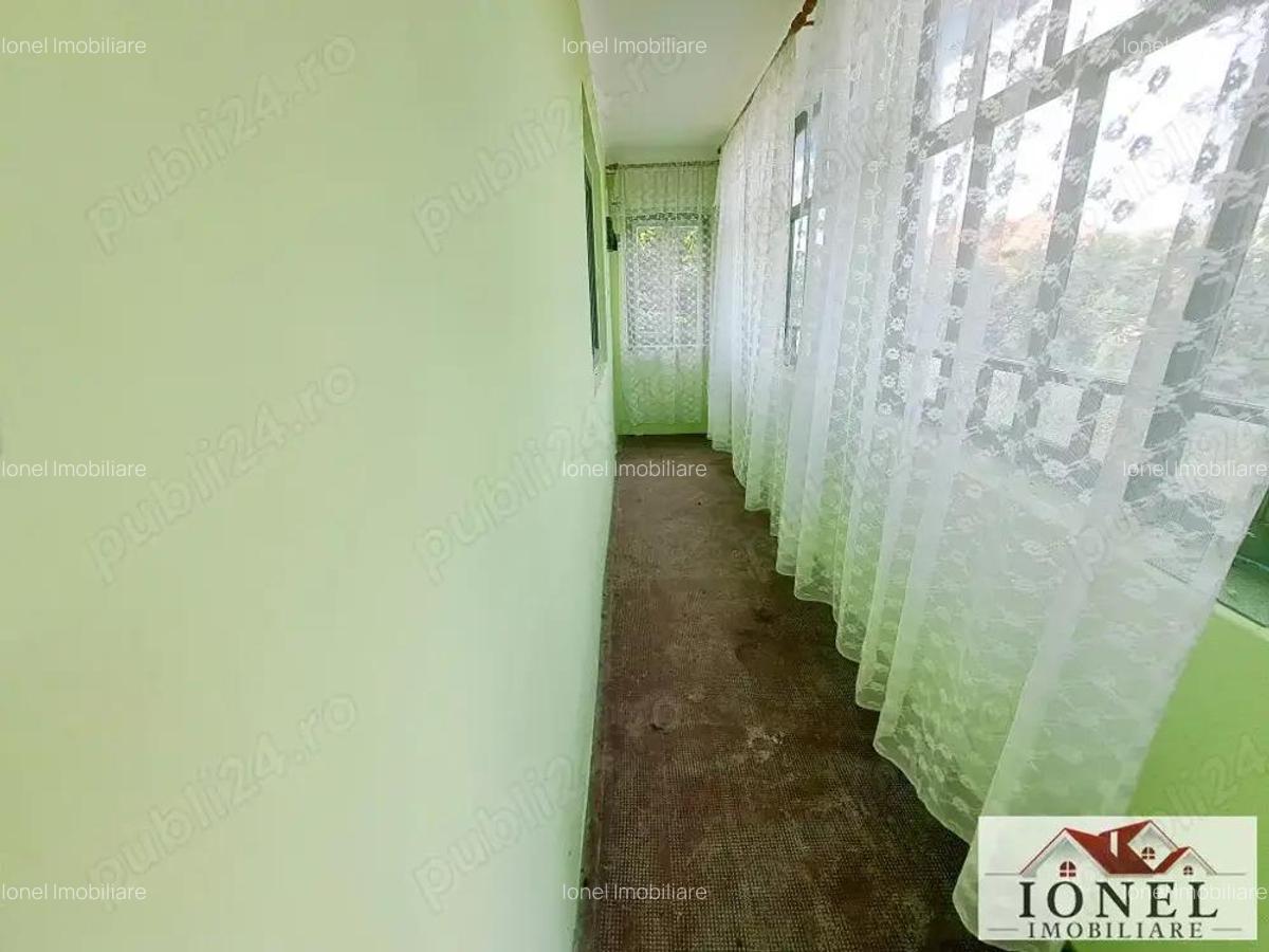Casa de vanzare in Henig -1700 mp teren - 2