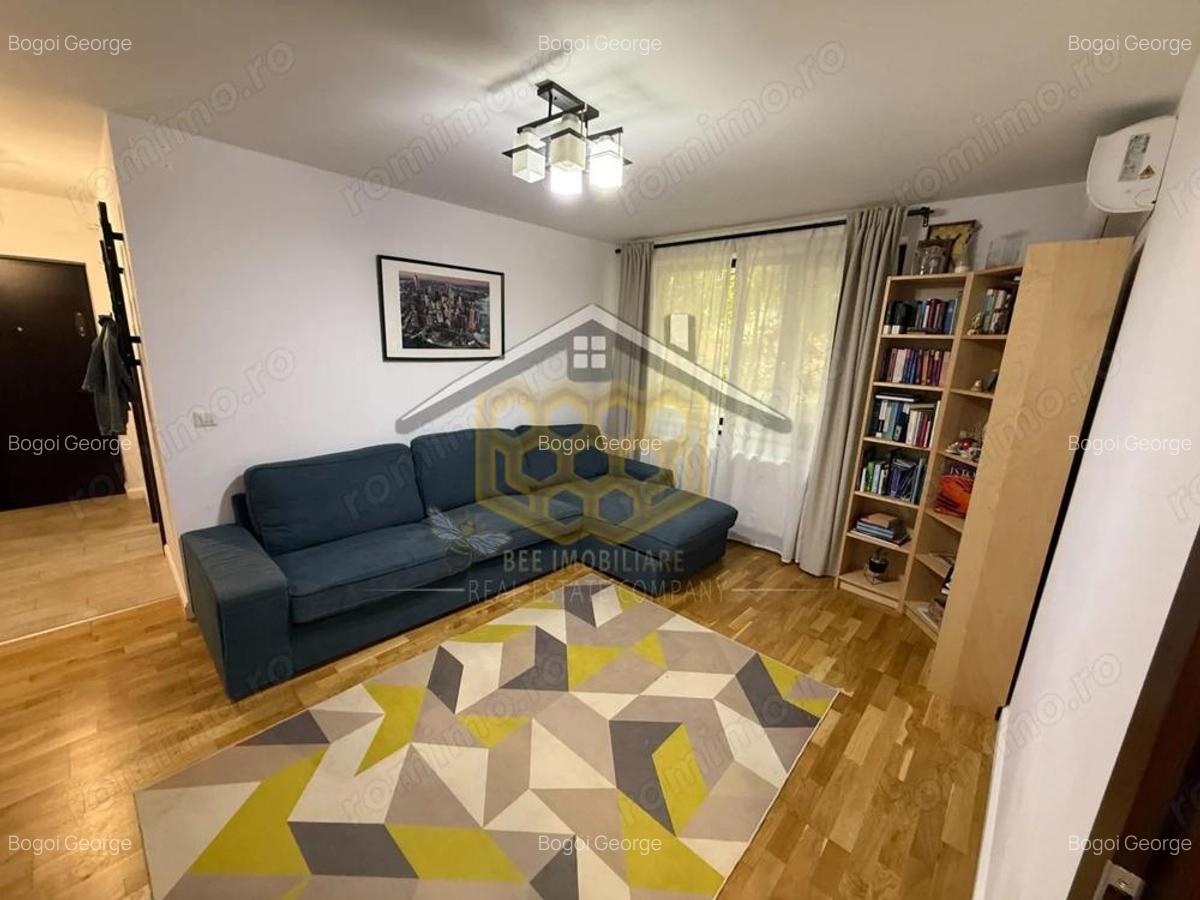 Apartament cu 3 camer, semidecomandat, in cartierul Rovine - 2