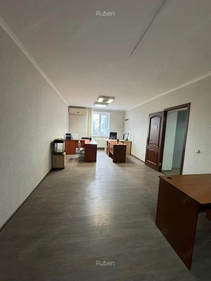 Ofer spre inchiriere birou spatiu comercial in zona timpuri noi vis-a-vis de metrou - 5
