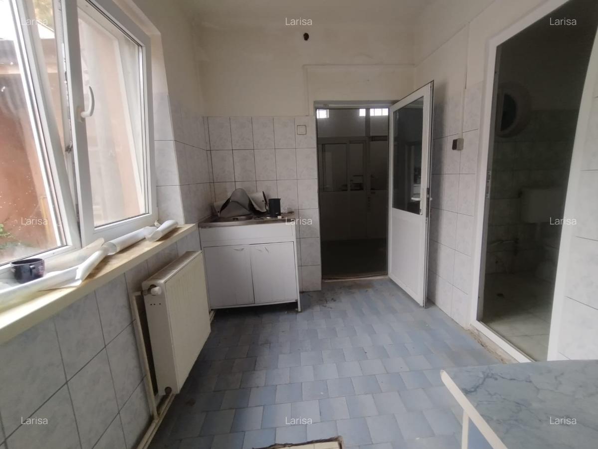 PLAJA MODERN  CASA DE CARAMIDA CU 3 CAMERE 130MP PRET 230000 EURO - 3