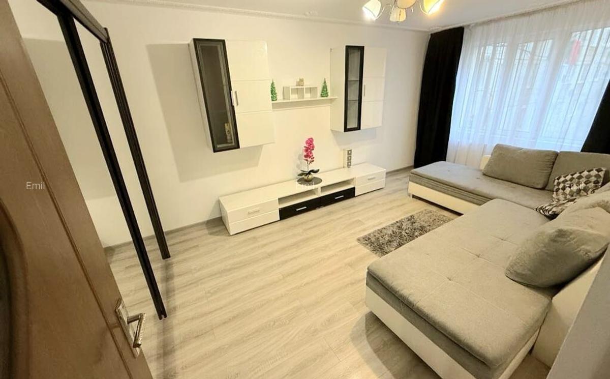 Inchiriez apartament 2 camere, sector 3 - 4
