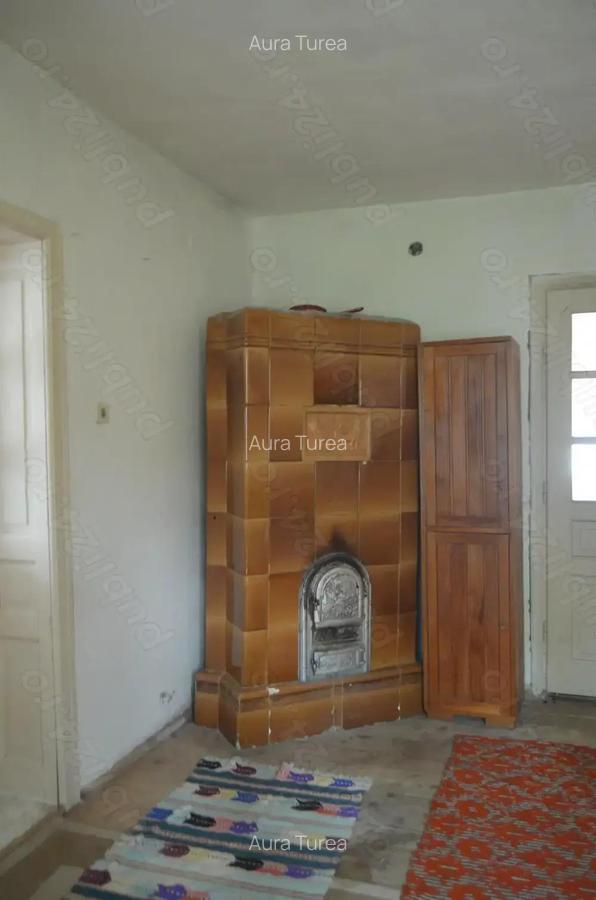 Bran-Casa de locuit cu 3 camere si teren - 8