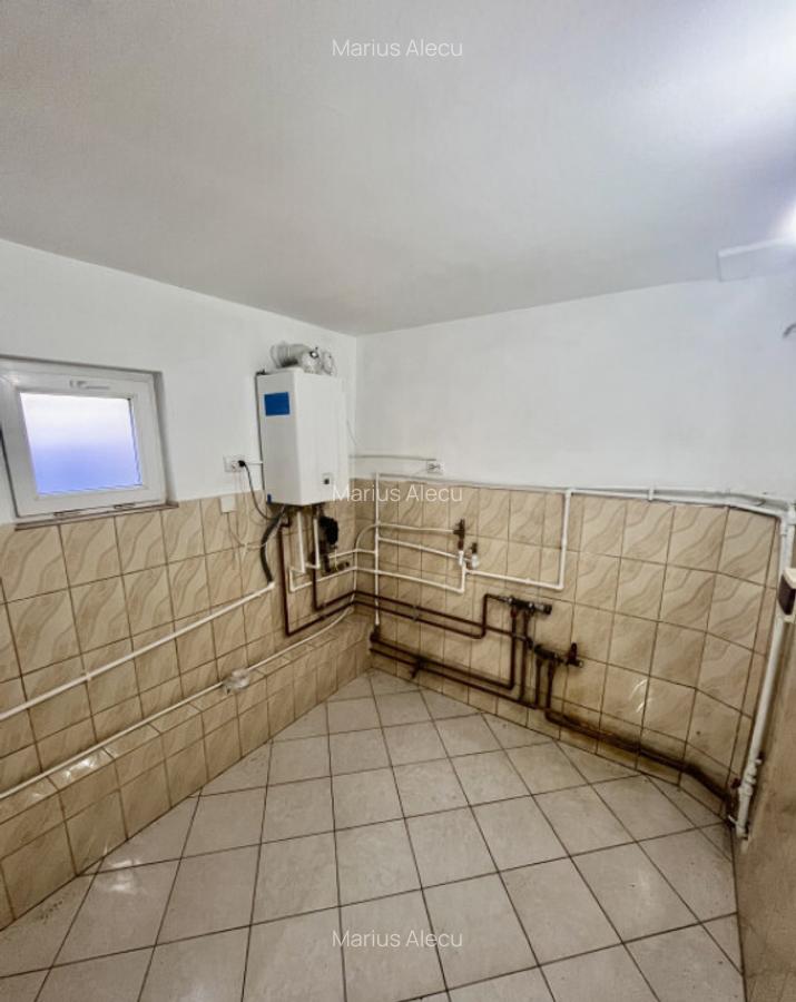 Casa de vanzare Frumusani - Spatiu Comercial la Parter - 25 - 16