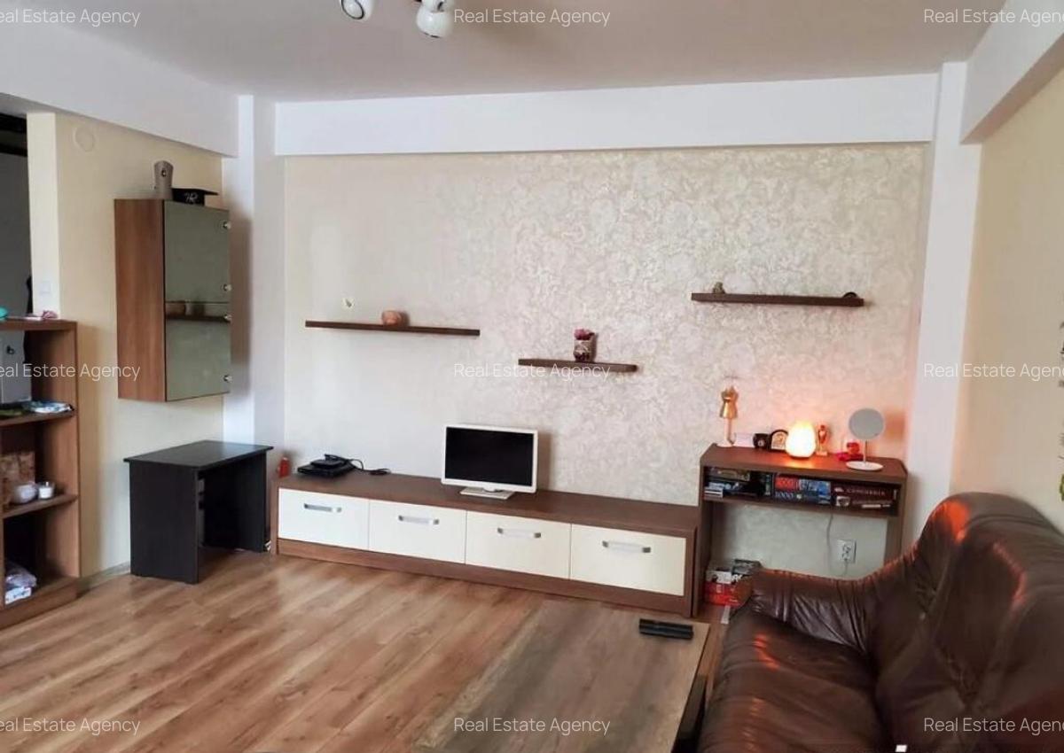 2 camere in zona Girocului - 1