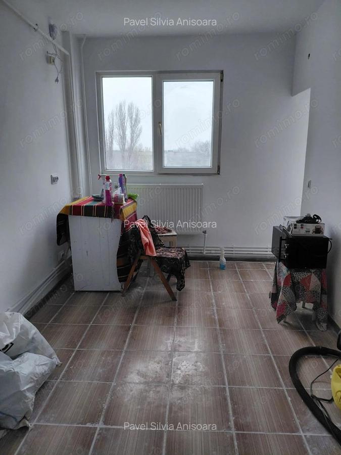 Apartament 2 camere dec | Micro 13 | Etaj 4/5 | 55 mp totali ,liber - 3