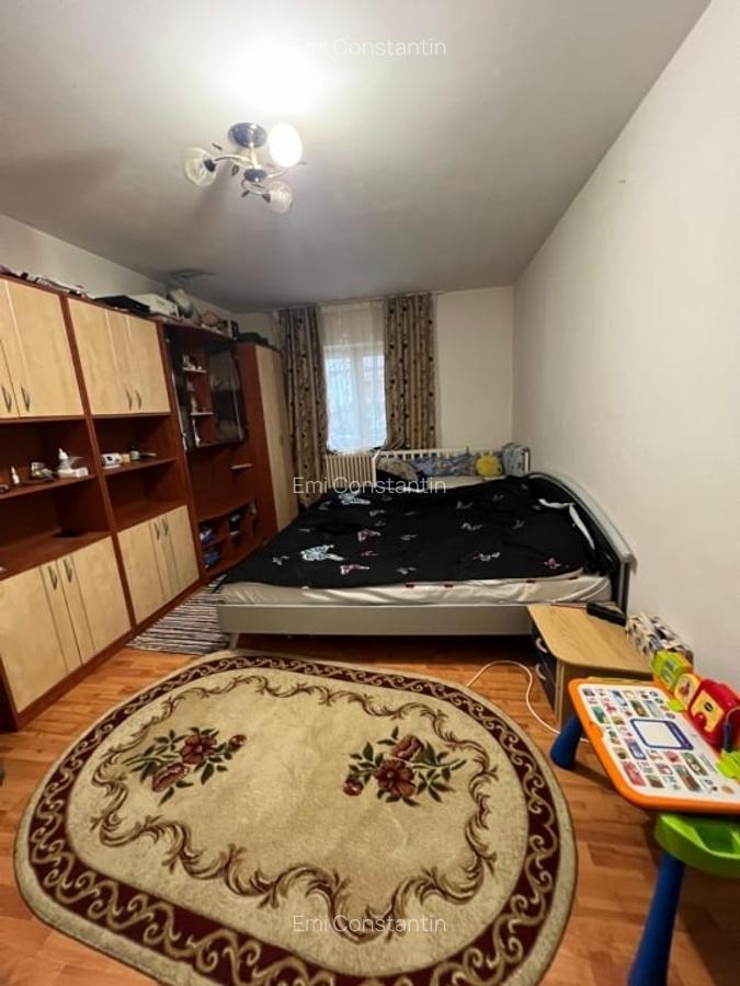 Podul de Fier-Profesor Paul-2 Camere Decomandat-bloc 82' - 1