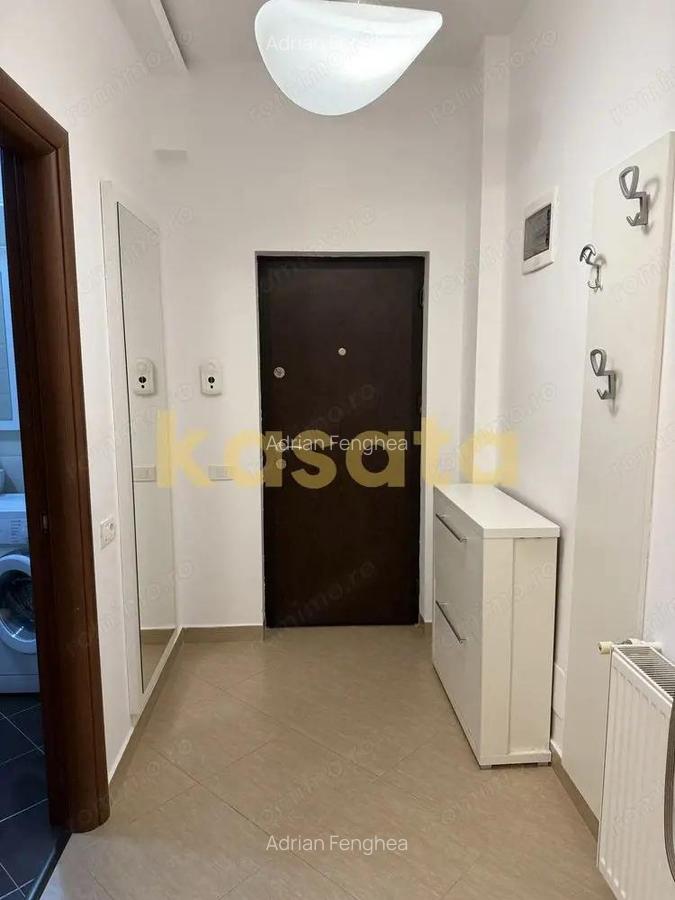 Garsoniera spa?ioasa de inchiriat Bucure?tii Noi / Damaroaia - 2