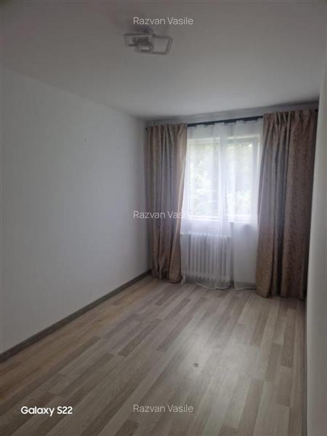 3 camere semidecomandat renovat 2025, in cartier nord în Ploiesti - 4