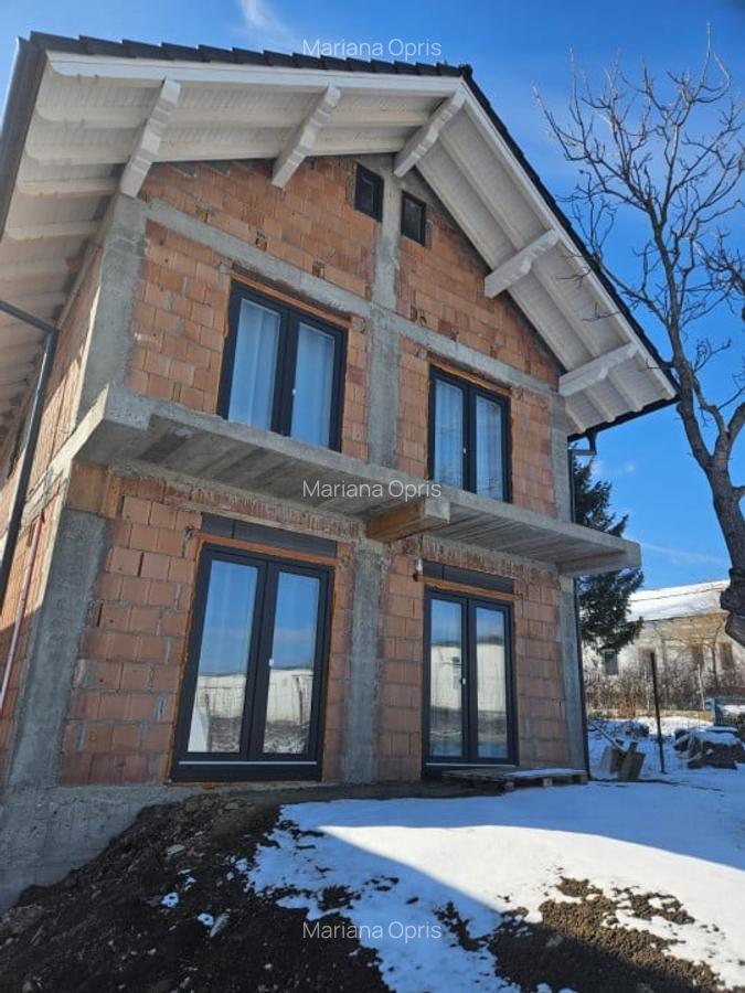 Proprietate 5 camere cu teren de 700mp spre vanzare in Cisnadie - 16