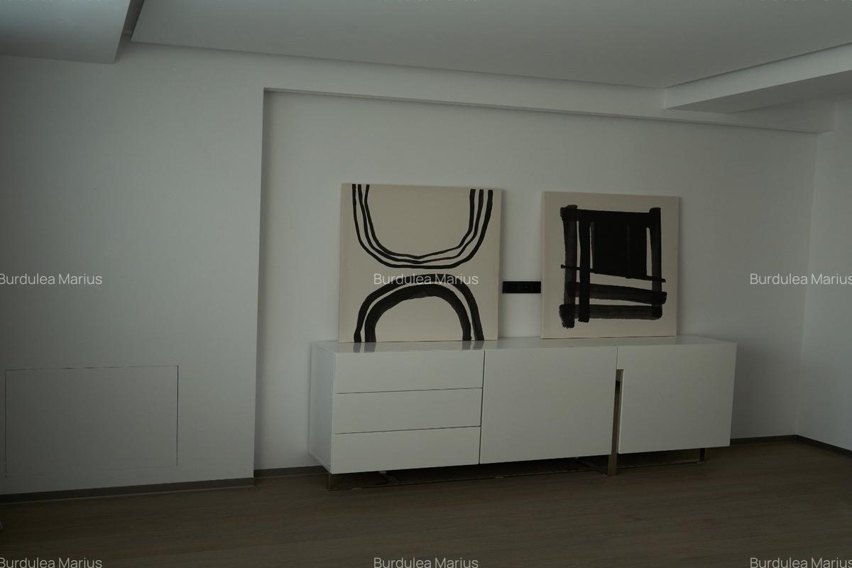 Vila impresionanta in condominiu cu securitate la doar câțiva metri de parc - 8