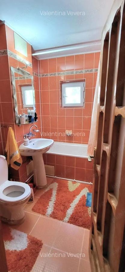 Apartament spatios, trei camere decomandate, etaj 1 din 4, IC Frimu - 4