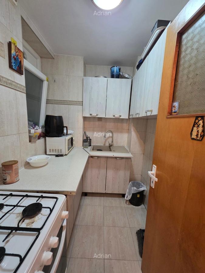 Constantin Brancoveanu intersectie cu Huedin, bloc 1976, stradal, - 2