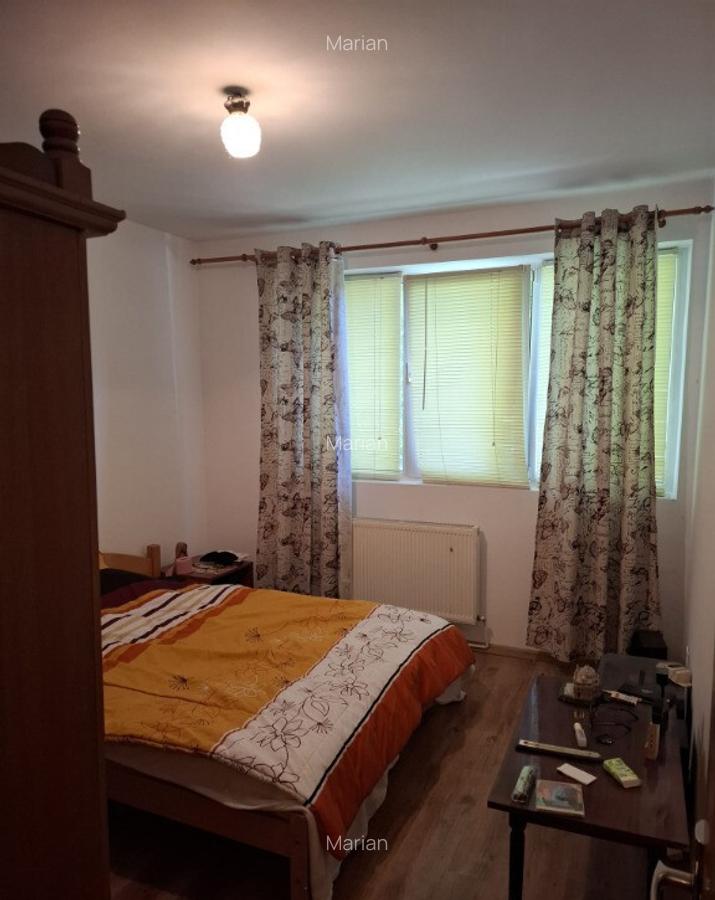 Proprietar,apartament 3 cam Vila(nr.31),Pajura,str.Presei,renovat,et.2 - 5
