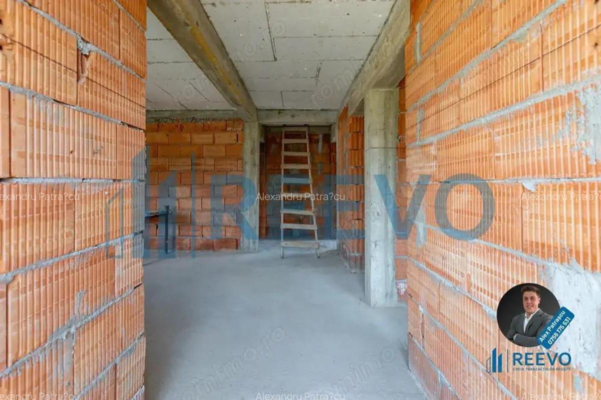 Casa la ro?u, Hemeiu? ! - 9