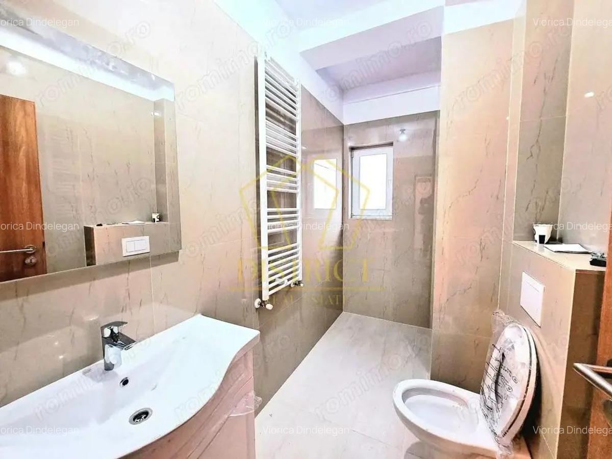 Spatiu comercial cu 4 incaperi spatioase I Complexul Studentesc - 4