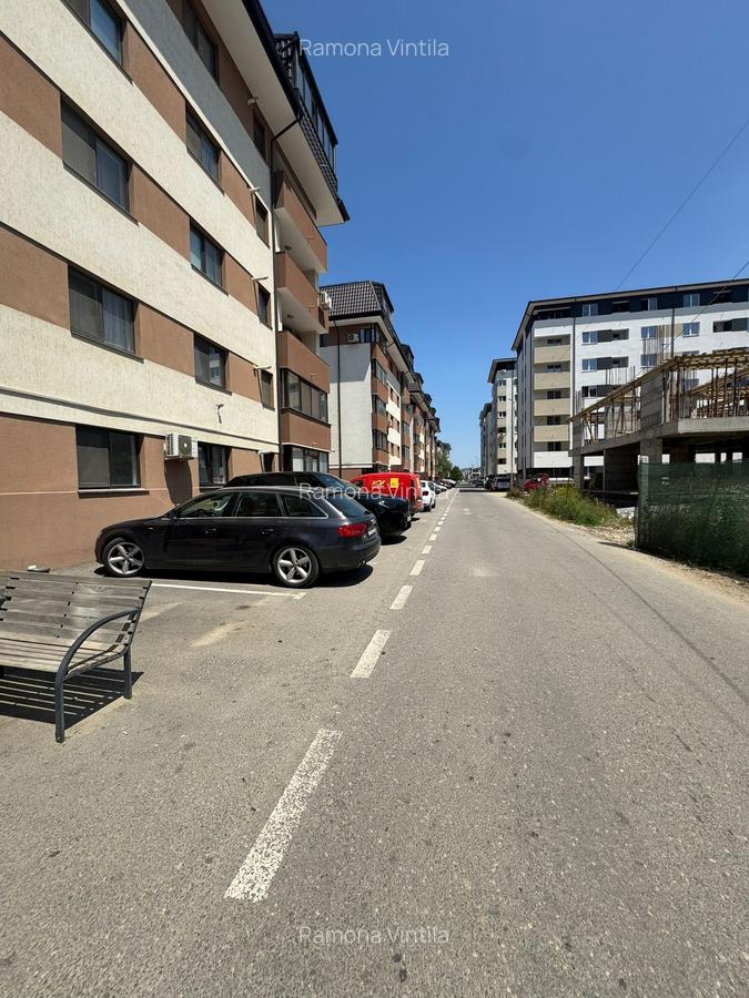 Spațiu comercial de vânzare – Militari Residence, str. Soarelui - 10