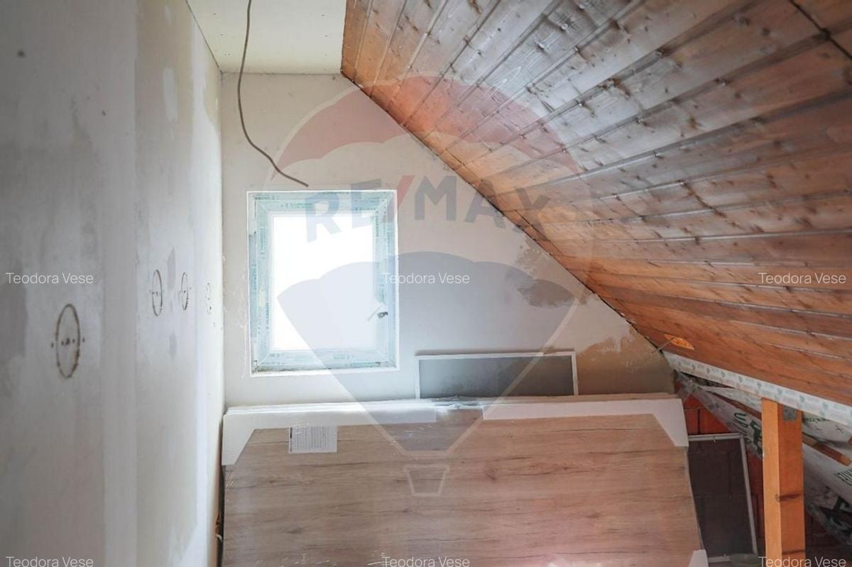 Casa de vanzare zona Bratca, 5 camere, 12 375 teren - 16